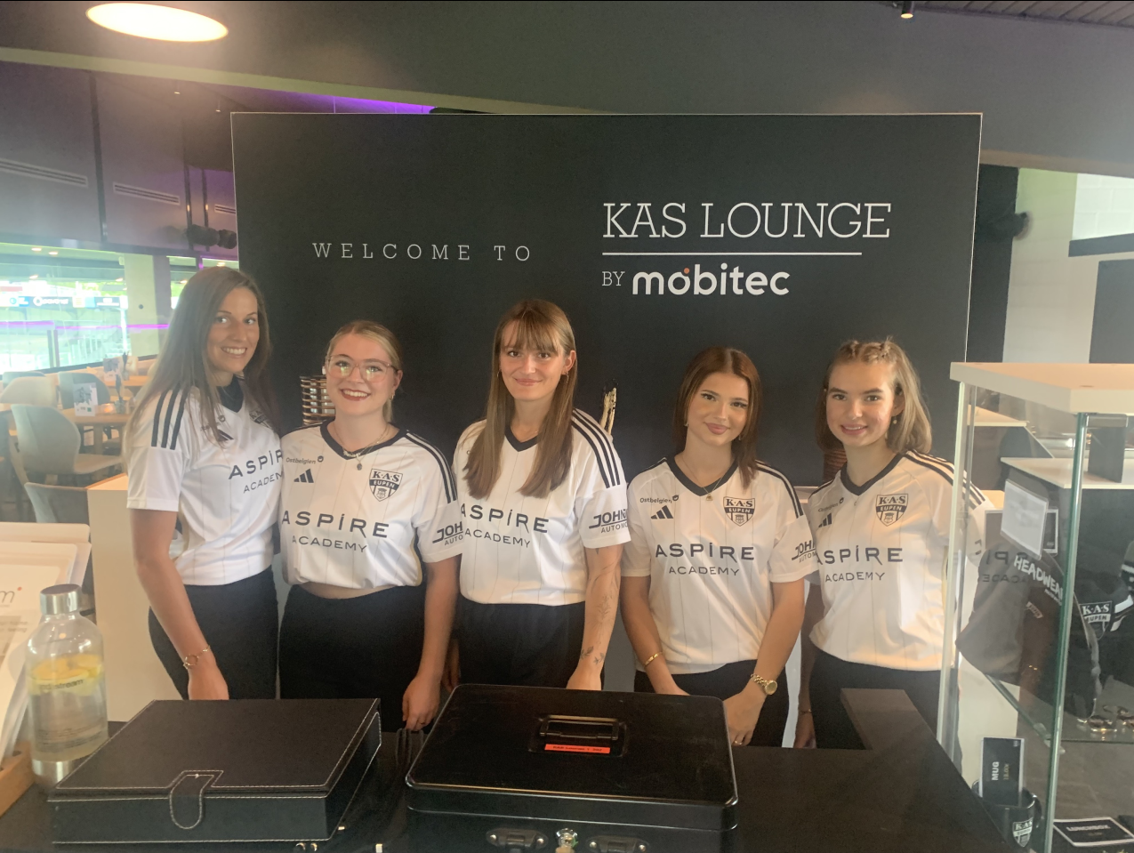 2025-06-13 16_40_00-Foto Hostessen - Nachricht (HTML)