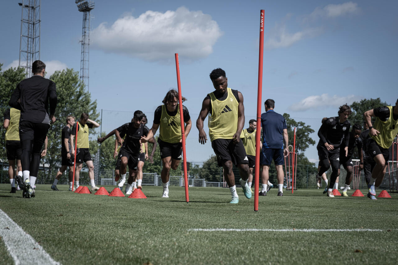 2025-26 1. Training Foto Marc Cürtz-8