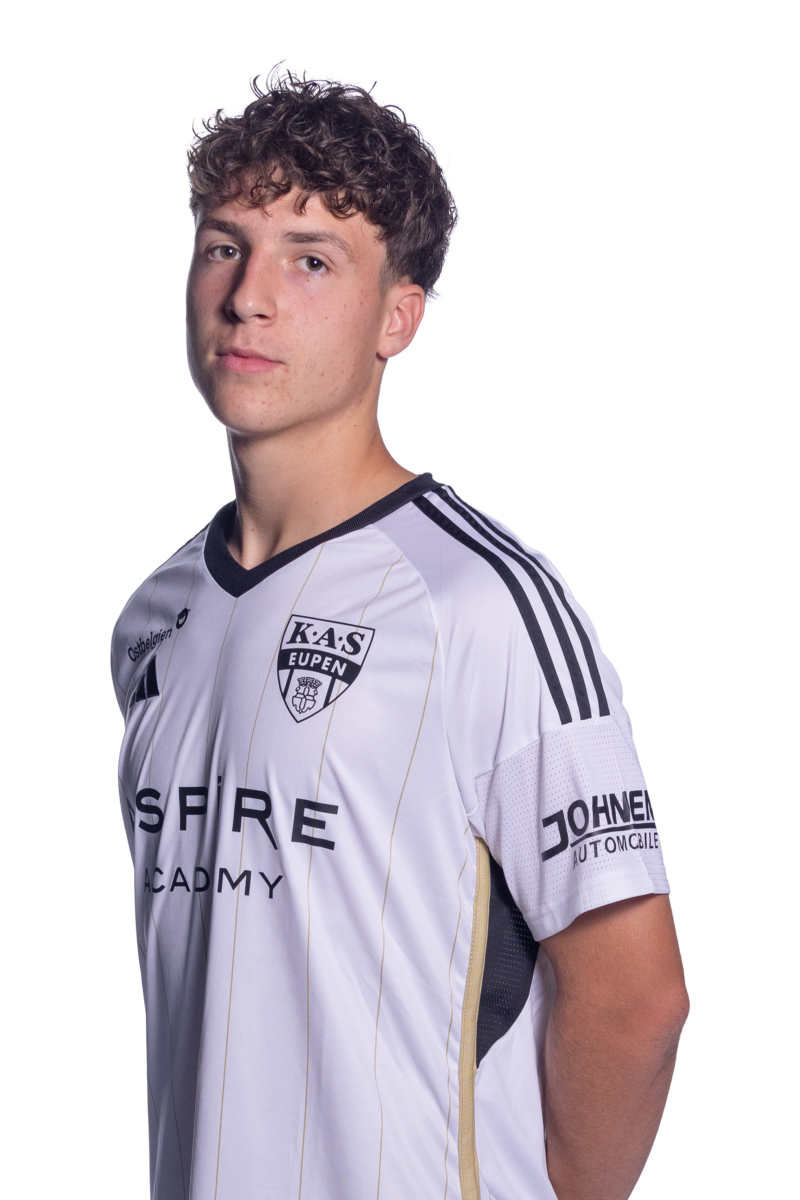 2425_EUPEN_THEO_MARECHAL_MIDFIELDER-5