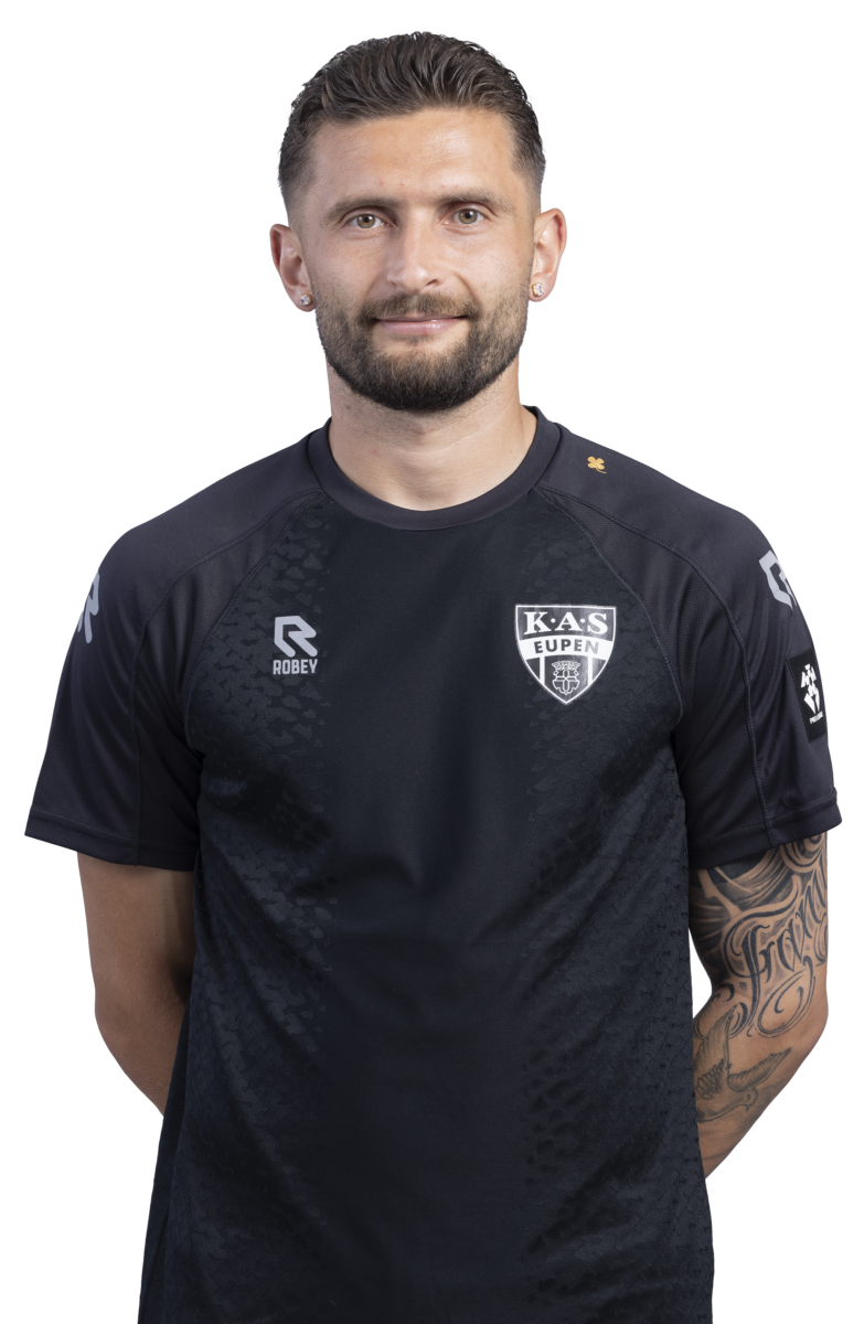 2627_Eupen_Isaac_Nuhu_striker__082
