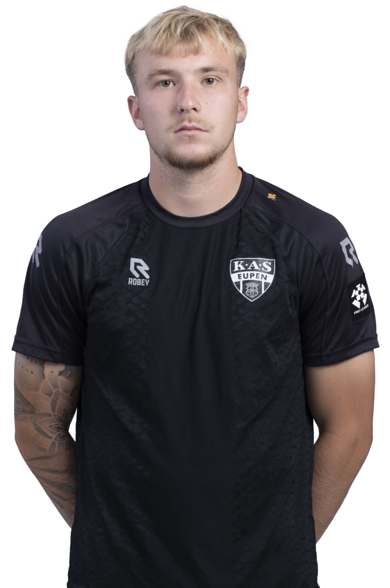 2627_Eupen_Jaden_Malhage_defender__050
