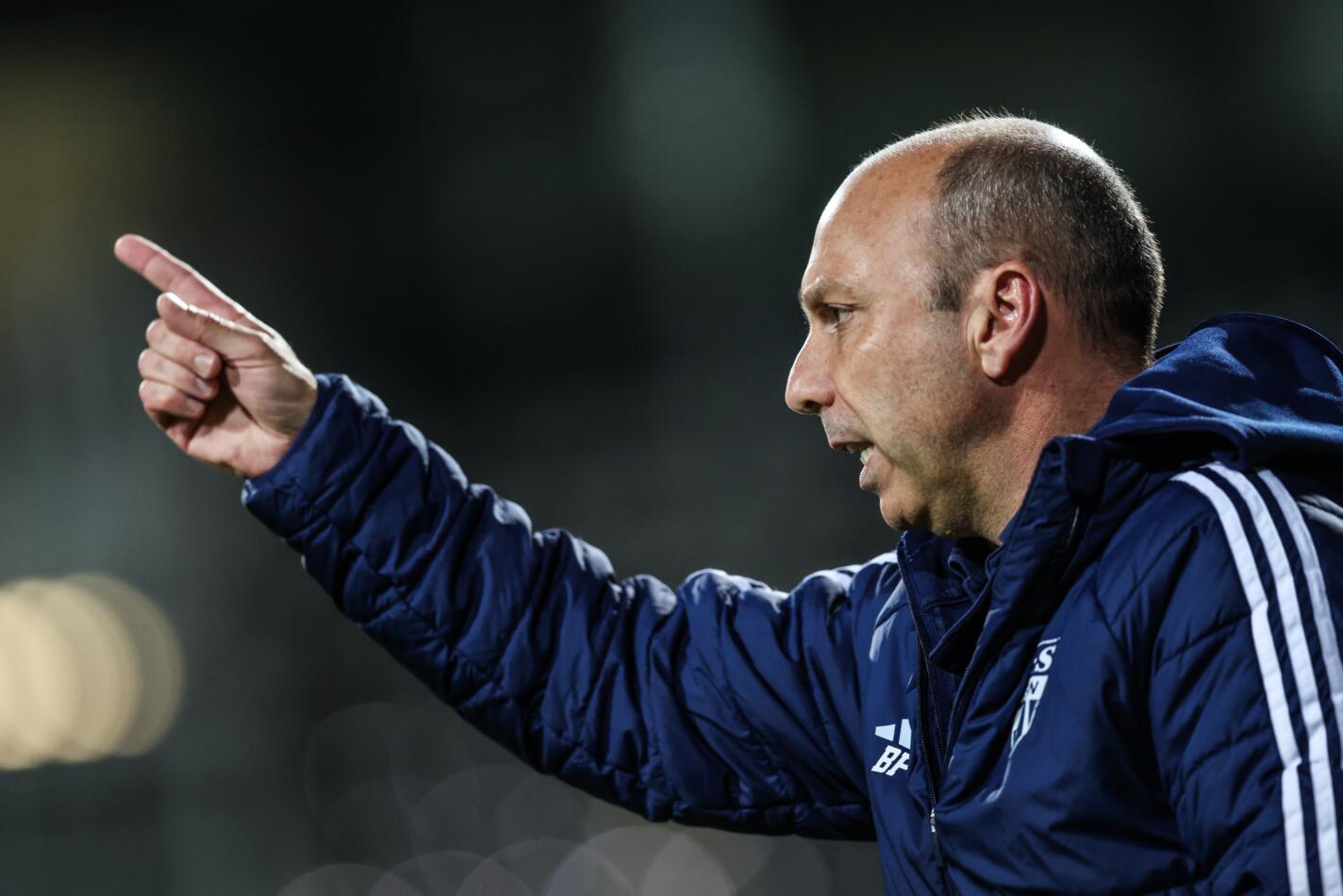 Eupen's head coach Bruno Pinheiro pictured during a soccer game between KAS Eupen and Jong Gent, Friday 06 March 2026 in Eupen, on day 28 of the 2025-2026 'Challenger Pro League' 1B second division of the Belgian championship. BELGA PHOTO BRUNO FAHY