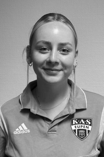 Caroline Pleyers portrait