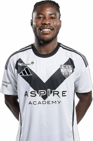 man-in-soccer-jersey-smiling-08082025161832