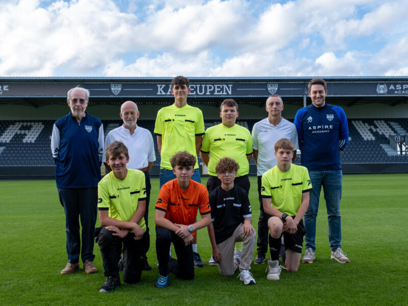 Ref Academy 3.9 (10)