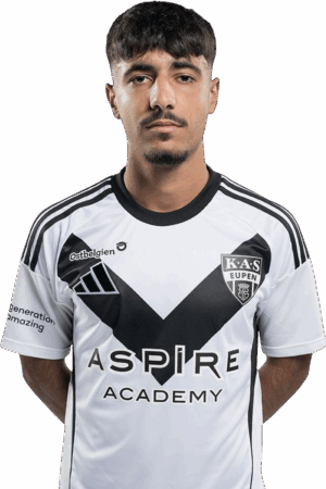 soccer-player-in-white-jersey-08082025163428