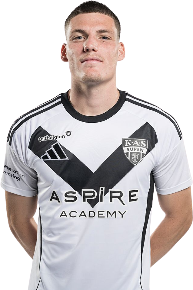 soccer-player-in-white-jersey-08082025163431