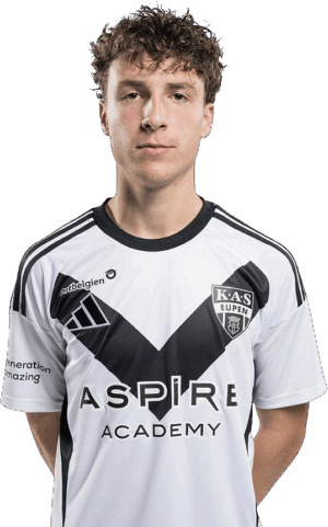 young-male-in-soccer-jersey-080820251619008